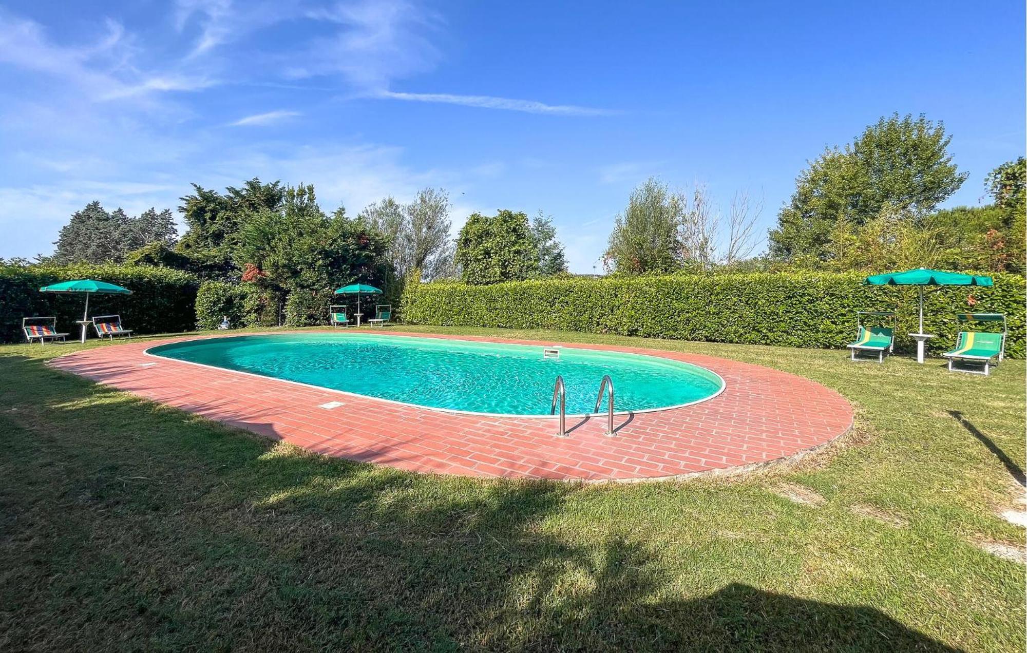 Lovely Apartment In Tuoro Sul Trasimeno With Wifi Luaran gambar