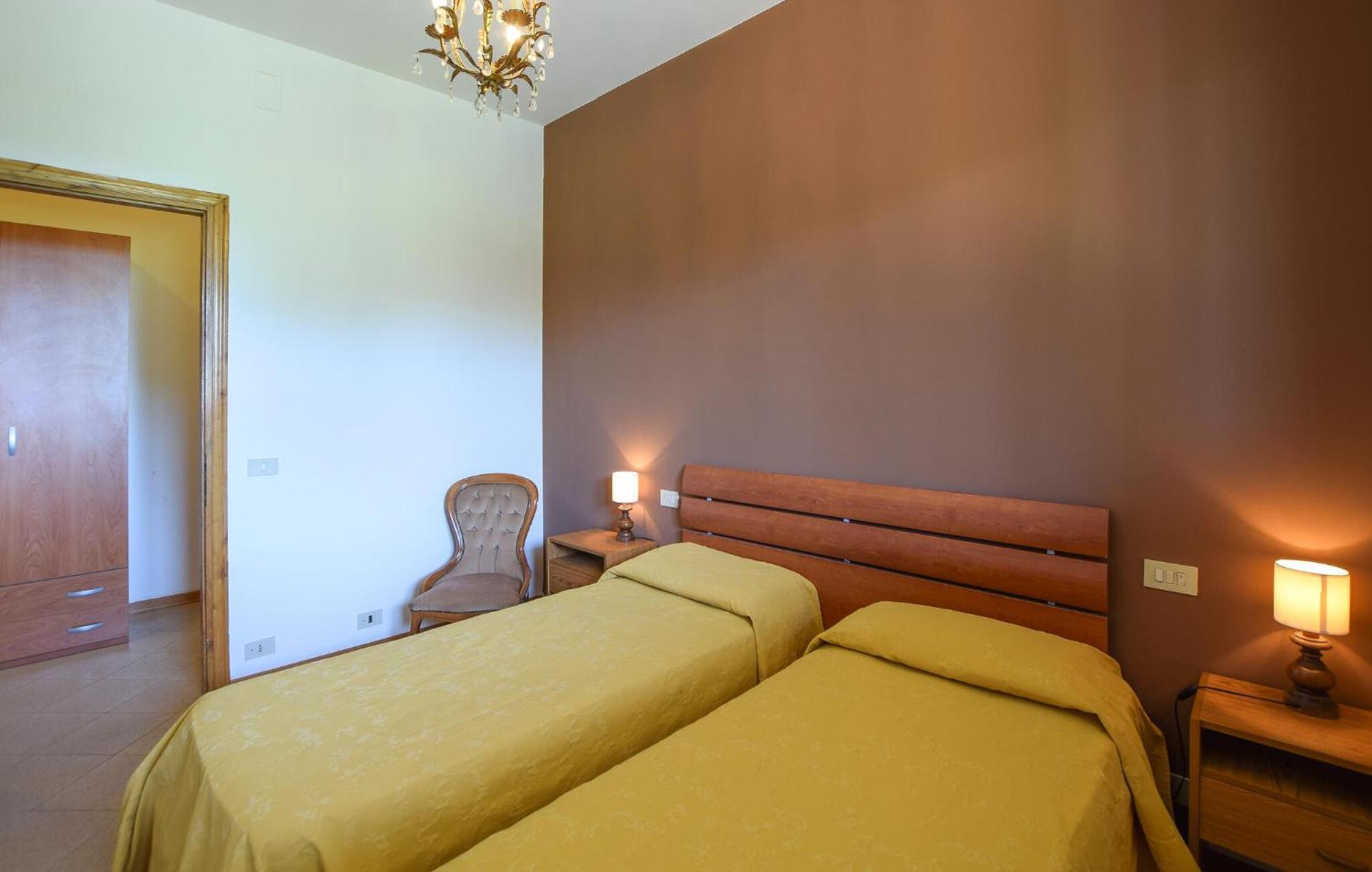 Lovely Apartment In Tuoro Sul Trasimeno With Wifi Luaran gambar