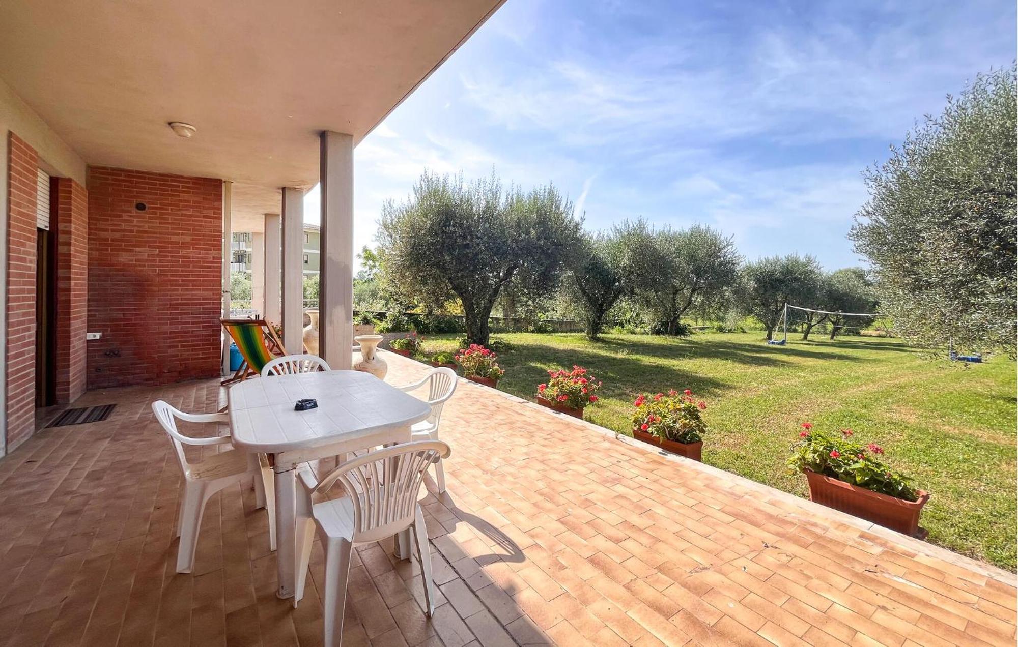 Lovely Apartment In Tuoro Sul Trasimeno With Wifi Luaran gambar